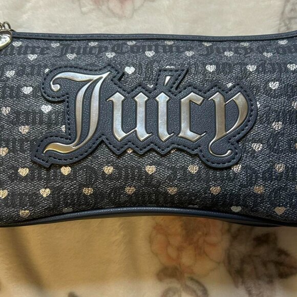 Juicy Couture “Poker Face Shoulder” bag in denim/silver - Picture 3 of 4
